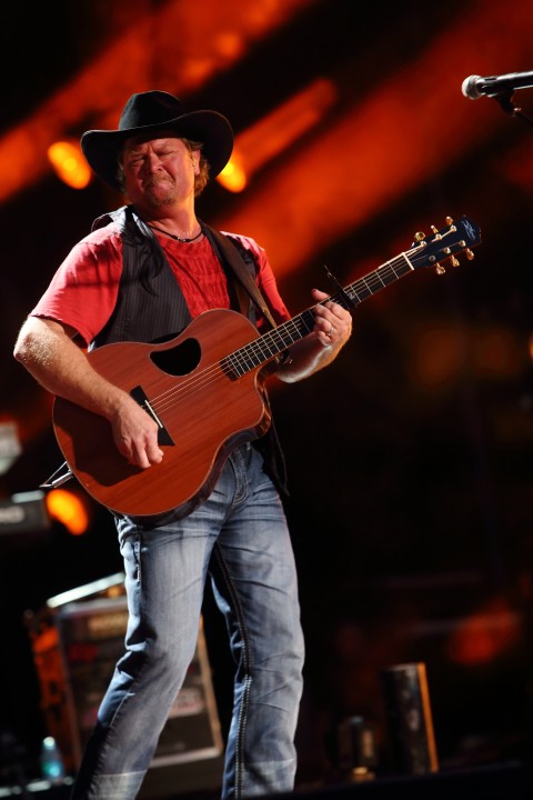 Tracy Lawrence AP 2013
