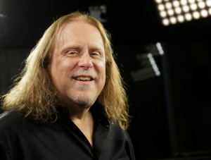 In this Monday, Aug. 5, 2013 photo, American rock and blues guitarist, vocalist and songwriter Warren Haynes poses for a photo in Los Angeles. Haynes is best known for his work as longtime guitarist with The Allman Brothers Band and as a founding member of the jam band, Gov't Mule. Gov't Mule's new album "Shout!" comes out Sept. 24, 2013. (AP Photo/Damian Dovarganes)