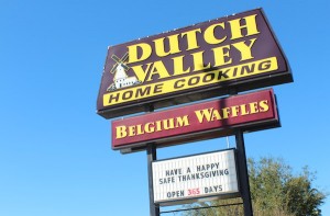 Dutch Valley Restaurant / COOPER LEVEY-BAKER