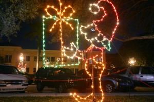 Holiday lights along the Manatee River on Barcarrota Boulevard in Bradenton.  (Herald-Tribune staff photo by Thomas Bender)