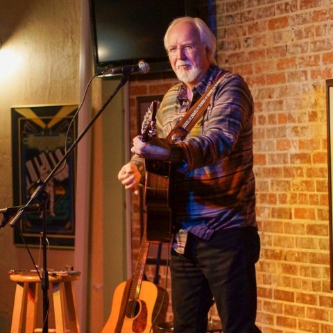 Larry Mangum, of Jacksonville, performs tonight in Sarasota. COURTESY PHOTO 