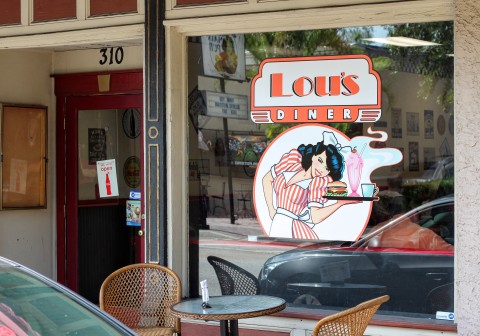 Lou's Diner / COOPER LEVEY-BAKER
