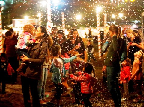  The annual Snow Fest Sarasota brings family fun Payne Park. HT ARCHIVE