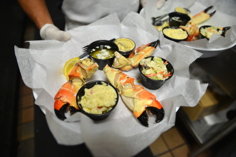 Fresh stone crab claws at Walt's Fish Market and Restaurant in Sarasota. HT ARCHIVE 
