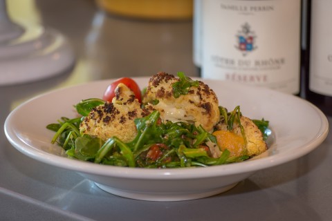 Roasted Cauliflower and Tomato Salad / BELLAJUL PHOTOGRAPHY / VINCE COLAIOCCO